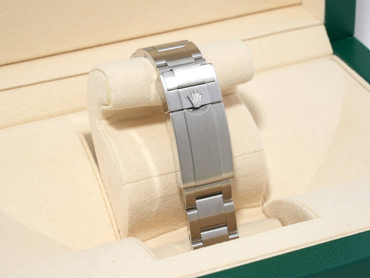 Rolex Explorer I Ref. 214270 Stainless Steel Black Dial Oyster Bracelet Unused h4t56fek