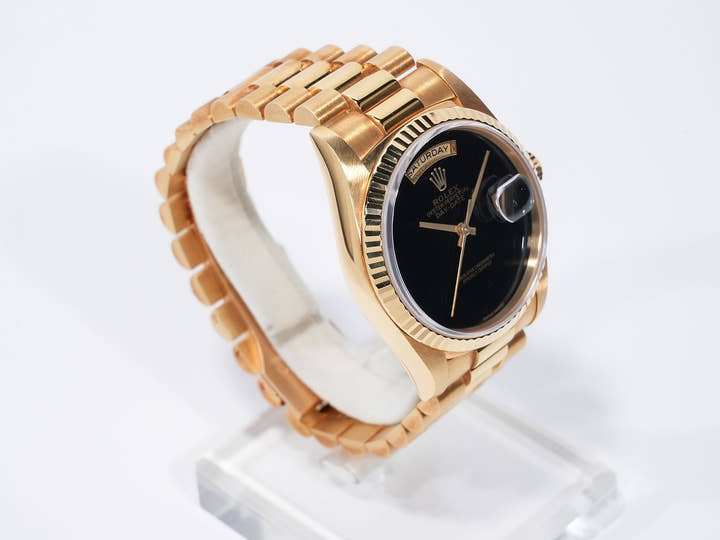 Rolex Day-Date 36 Ref. 18238 Yellow Gold Onyx Dial Pre-owned v7jmidqe