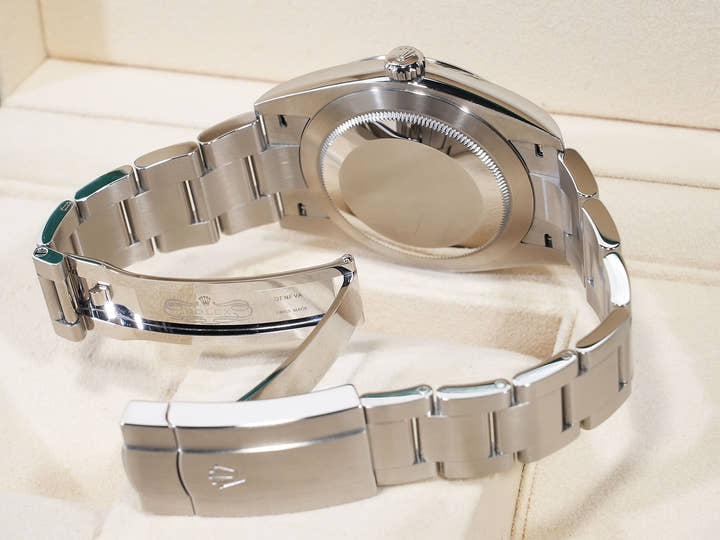 ロレックス オイスターパーペチュアル41 Ref.124300 ステンレススチール グリーン文字盤 美中古 hpakwqsg