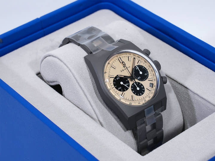 ゼニス クロノマスター リバイバル 次元大介エディション Ref.97.L384.400/04.M384 チタン ベージュ文字盤 未使用 nsdkuvmd