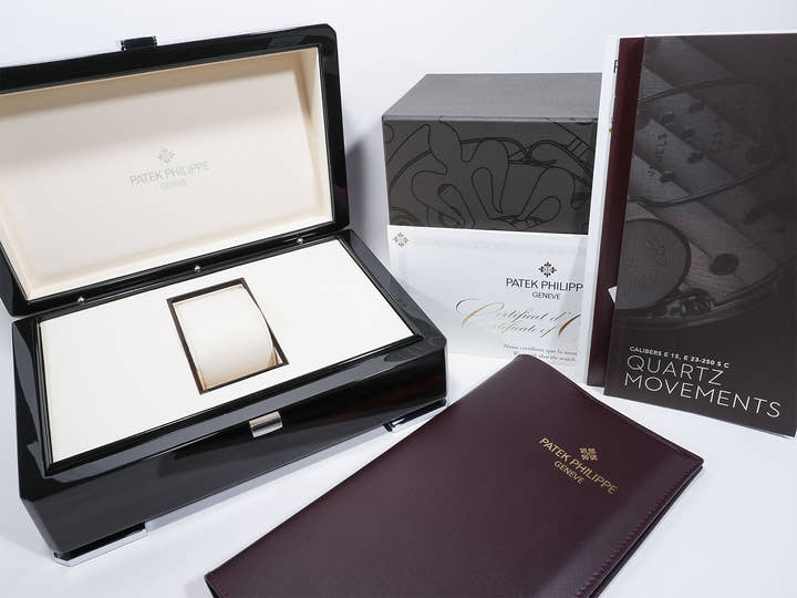 パテックフィリップ アクアノート Ref.4960J イエローゴールド ブラック文字盤 中古 dkzm4mip