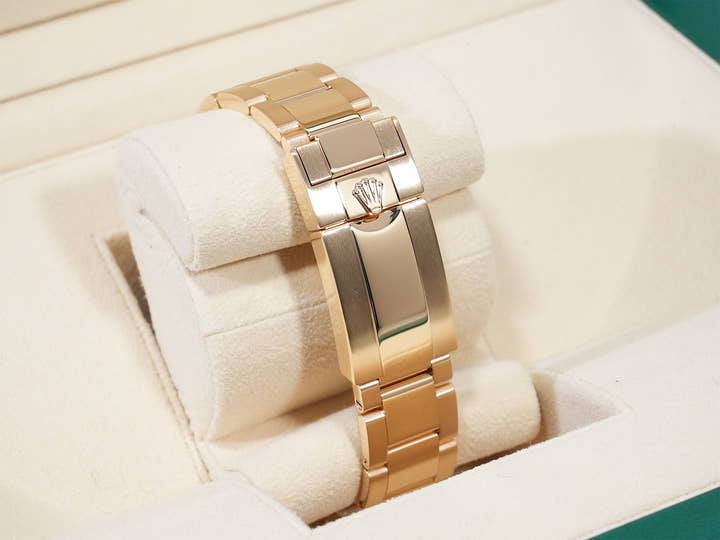 ロレックス デイトナ Ref.116508 イエローゴールド グリーン文字盤 美品 zrx822db