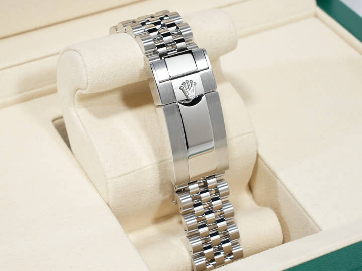 ロレックス GMTマスターII Ref.126710BLNR ステンレススチール ブラック文字盤 ジュビリーブレスレット 未使用 vve8mwhg