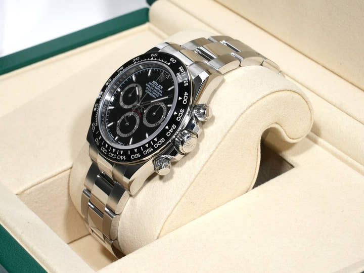 ロレックス デイトナ Ref.126500LN ステンレススチール ブラック文字盤 未使用 nrjgc9no