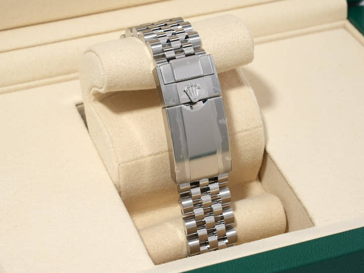 ロレックス GMTマスターII Ref.126710GRNR ステンレススチール ブラック文字盤 ジュビリーブレスレット 未使用 k9jcpme8