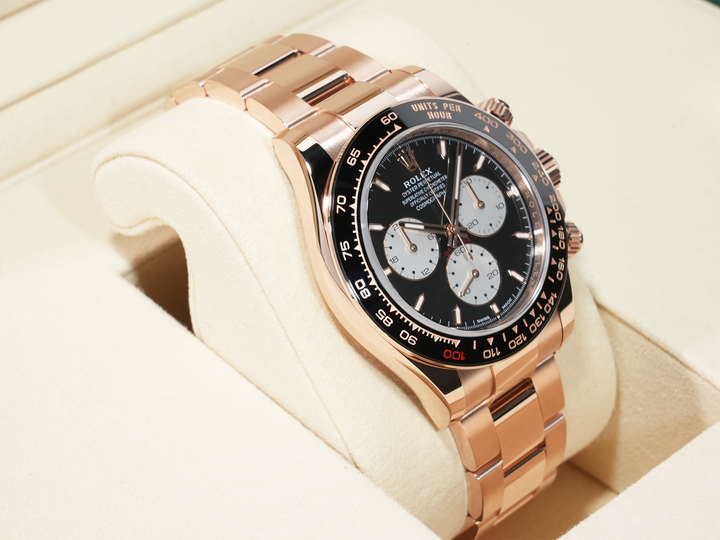 Rolex Daytona Ref. 126525LN Everose Gold with Bright Black Dial, Unused (onj4iqdu)