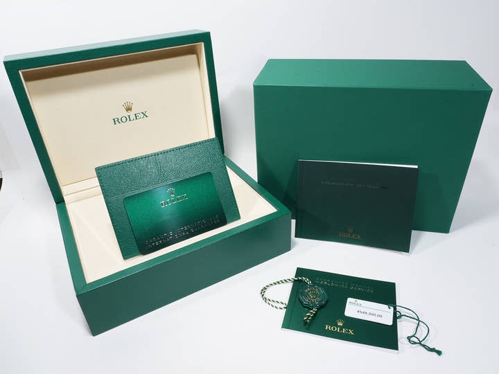 Rolex Daytona Ref. 126525LN Everose Gold with Bright Black Dial, Unused (onj4iqdu)