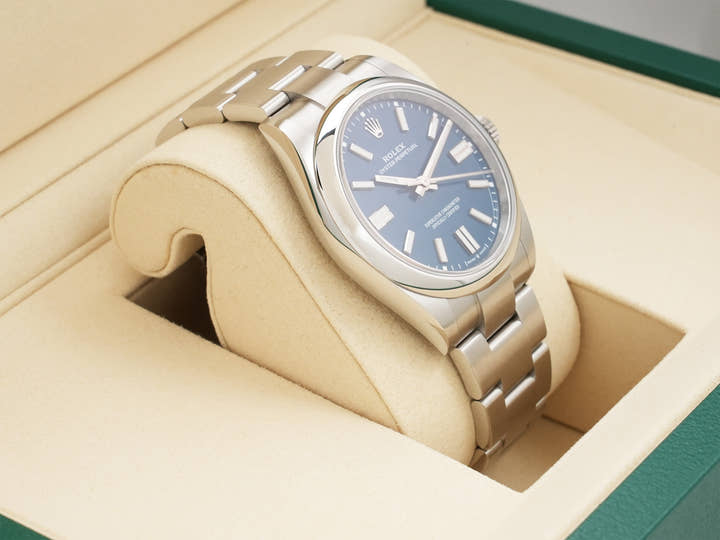 ロレックス オイスターパーペチュアル41 Ref.134300 ステンレススチール メッドブルー文字盤 未使用 sdz7amvn