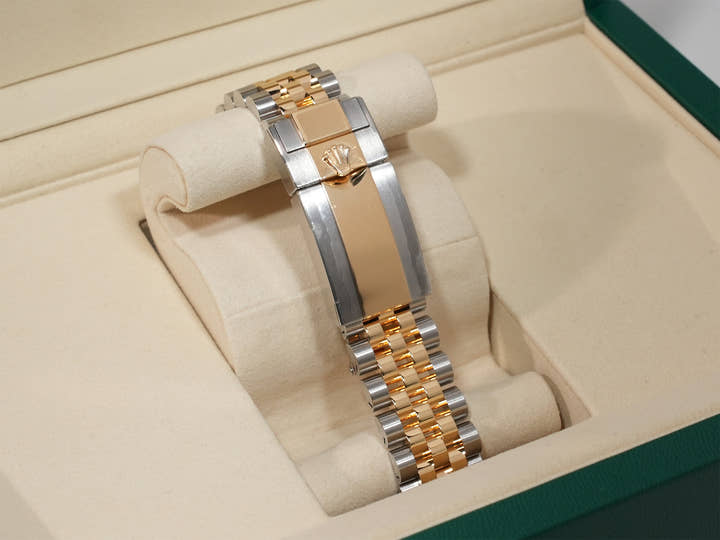 ロレックス GMTマスターII Ref.126713GRNR ステンレススチール/イエローゴールド ブラック文字盤 ジュビリーブレスレット 未使用 5tribsrz