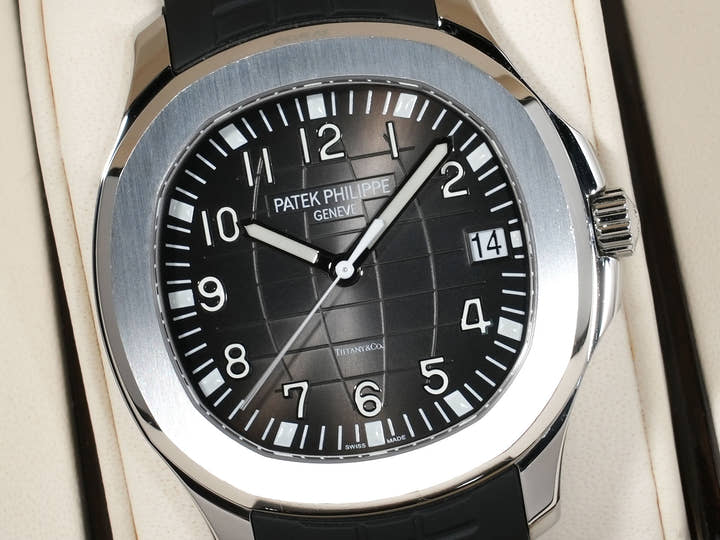 パテックフィリップ アクアノート TIFFANY&CO. Ref.5167A-001 ステンレススチール ブラック文字盤 中古 o3oqyri8