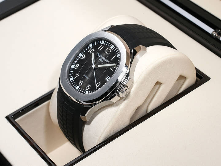 パテックフィリップ アクアノート TIFFANY&CO. Ref.5167A-001 ステンレススチール ブラック文字盤 中古 o3oqyri8