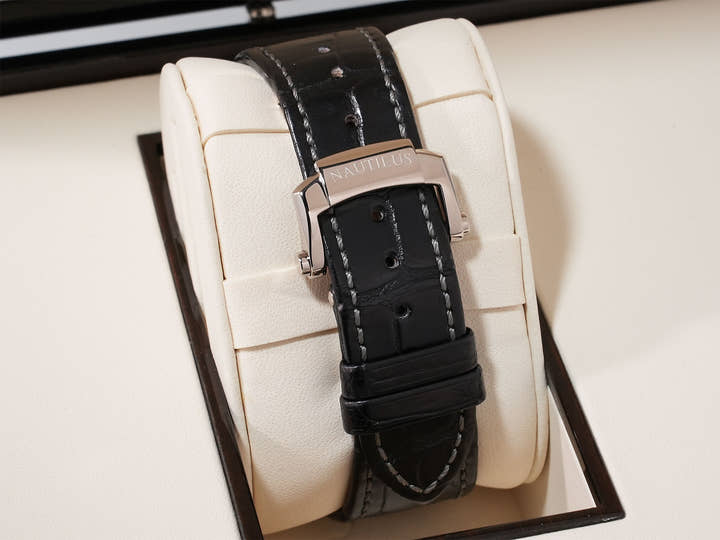 パテックフィリップ ノーチラス プチコンプリケーション Ref.5712G-001 ホワイトゴールド スレート文字盤 美中古 7pgqnxi2