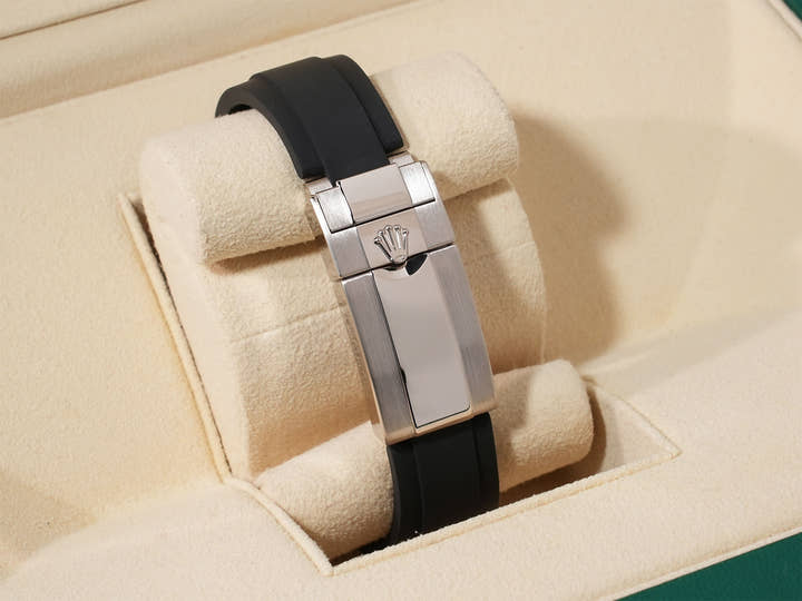 Rolex Daytona Ref. 116519LN White Gold Steel x Black Dial Excellent Condition mvdzeirt