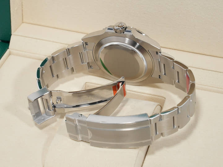 ロレックス サブマリーナー ノンデイト Ref.124060 ステンレススチール ブラック文字盤 未使用 nbexrtkx