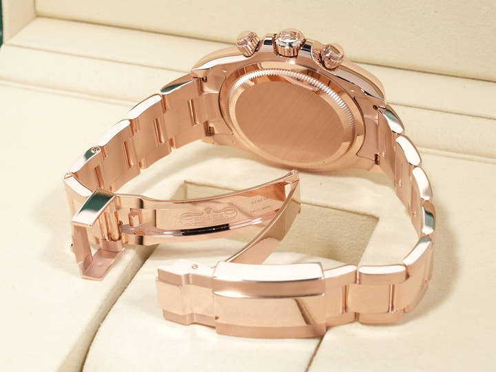 ロレックス デイトナ Ref.126505 エバーローズゴールド サンダストxブライトブラック文字盤 未使用 x47krqut