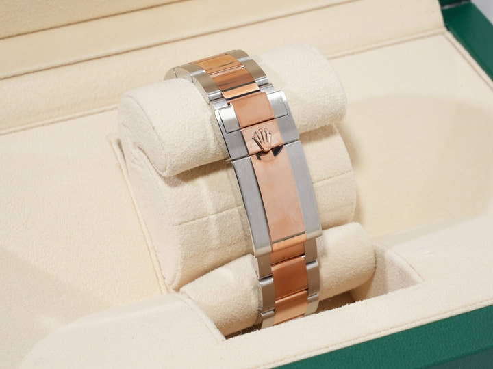 Rolex GMT-Master II Ref. 126711CHNR Stainless Steel/Everose Gold Black Dial Oyster Bracelet Unused qajwy9cd