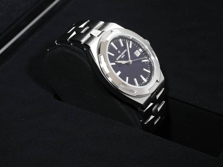 ヴァシュロンコンスタンタン オーヴァーシーズ オートマティック Ref.4600V/200A-B980 ステンレススチール ブルー文字盤 美中古 c36wgbb6