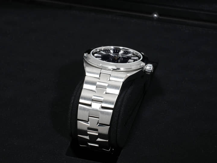 ヴァシュロンコンスタンタン オーヴァーシーズ オートマティック Ref.4600V/200A-B980 ステンレススチール ブルー文字盤 美中古 c36wgbb6