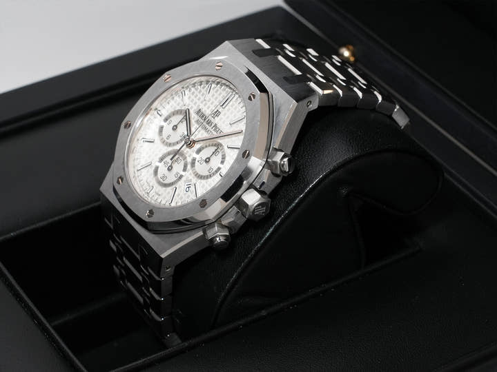 オーデマピゲ ロイヤルオーク クロノグラフ Ref.26320ST.OO.1220ST.02 ステンレススチール シルバー文字盤 中古 3fv9vqmm
