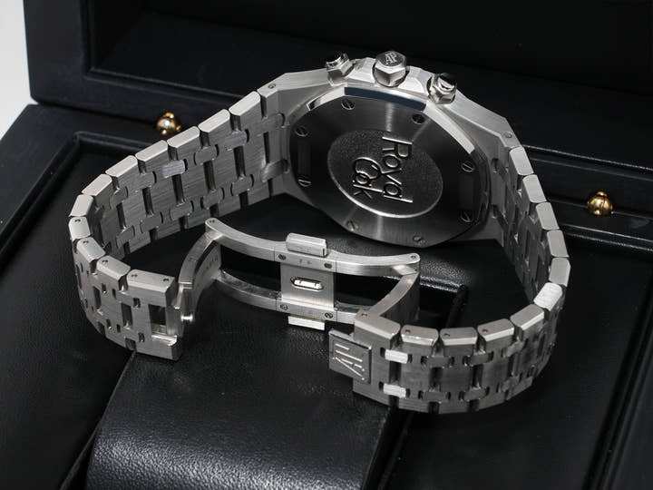 オーデマピゲ ロイヤルオーク クロノグラフ Ref.26320ST.OO.1220ST.02 ステンレススチール シルバー文字盤 中古 3fv9vqmm