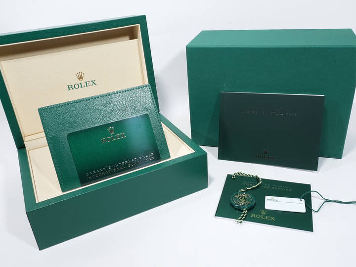 ロレックス オイスターパーペチュアル41 Ref.134300 ステンレススチール ラベンダー文字盤 未使用 9c6keerf