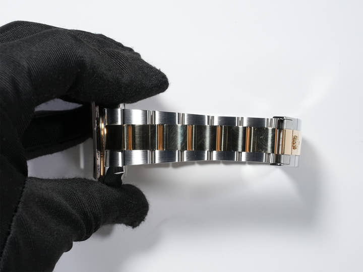 Rolex Daytona Ref.116503NG Stainless Steel/Yellow Gold Black Mother-of-Pearl Dial Used u97oon87