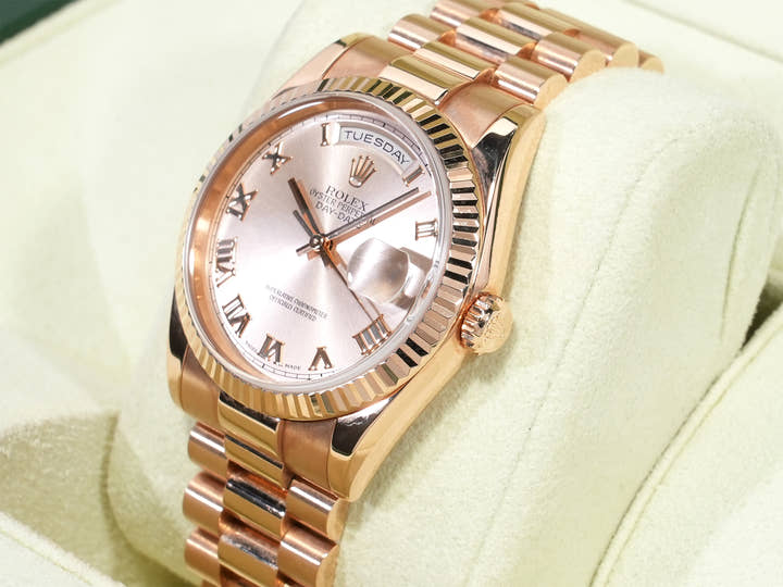 ロレックス デイデイト Ref.118235 ピンクゴールド ピンクローマン文字盤 中古 i2qga2ev