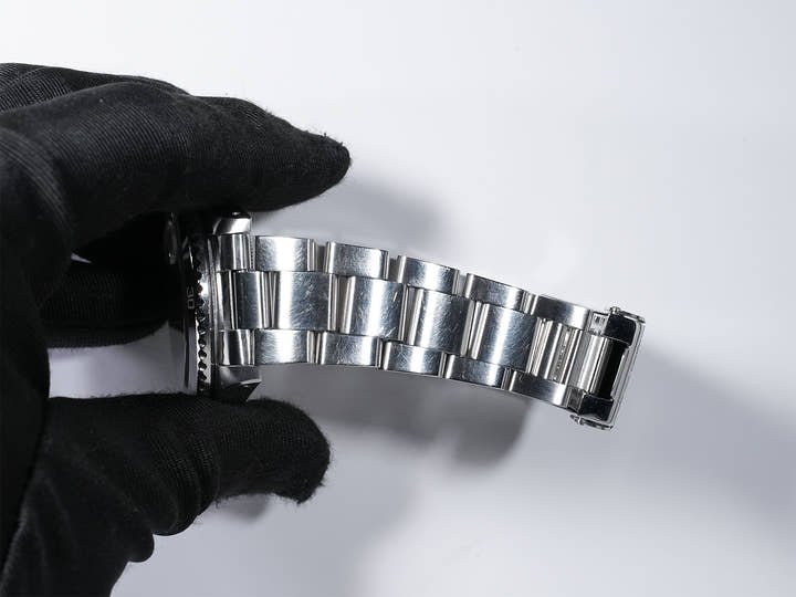 Rolex Submariner Date Ref. 16800 Stainless Steel Black Dial Used o8fye3hu