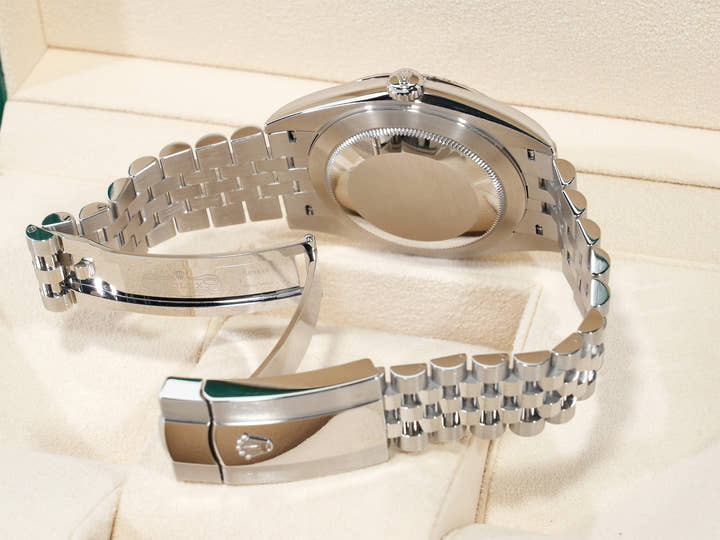 ロレックス デイトジャスト41 Ref.126334G ステンレススチール/ホワイトゴールド ブラックx10Pダイヤ文字盤 ジュビリーブレスレット 中古 xebjw2ig