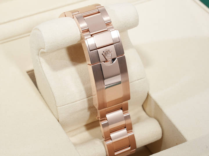 ロレックス デイトナ Ref.126505 エバーローズゴールド サンダストxブライトブラック文字盤 未使用 tyovsp46