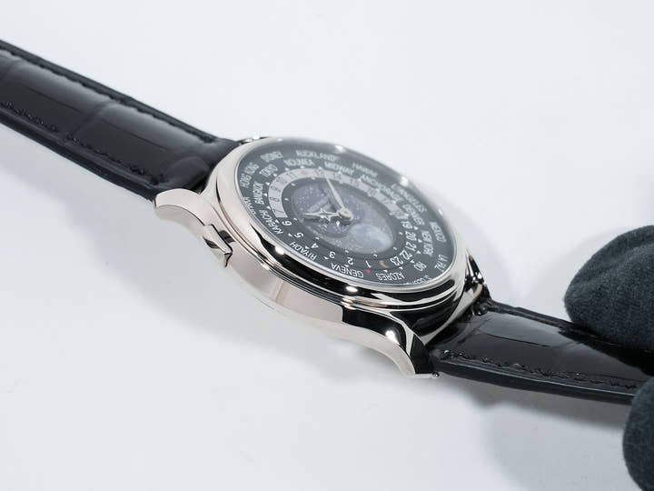 パテックフィリップ コンプリケーション ワールドタイム ムーンフェイズ Ref.5575G-001 ホワイトゴールド ブラック文字盤 未使用 bpz635oi