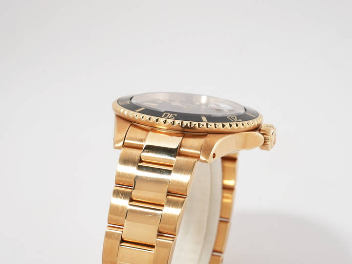 ロレックス サブマリーナー デイト Ref.16808 イエローゴールド ブラック文字盤 中古 snvdbvfc