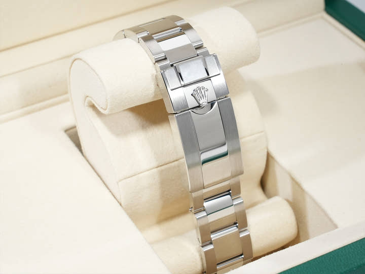 ロレックス デイトナ Ref.126500LN ステンレススチール ブラック文字盤 未使用 8tsm7drg