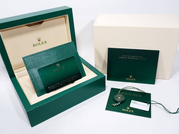 ロレックス オイスターパーペチュアル36 Ref.126000 ステンレススチール ターコイズ文字盤 未使用 fwxh2ws7