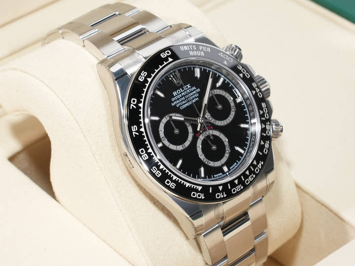 ロレックス デイトナ Ref.126500LN ステンレススチール ブラック文字盤 未使用 26h2tahr