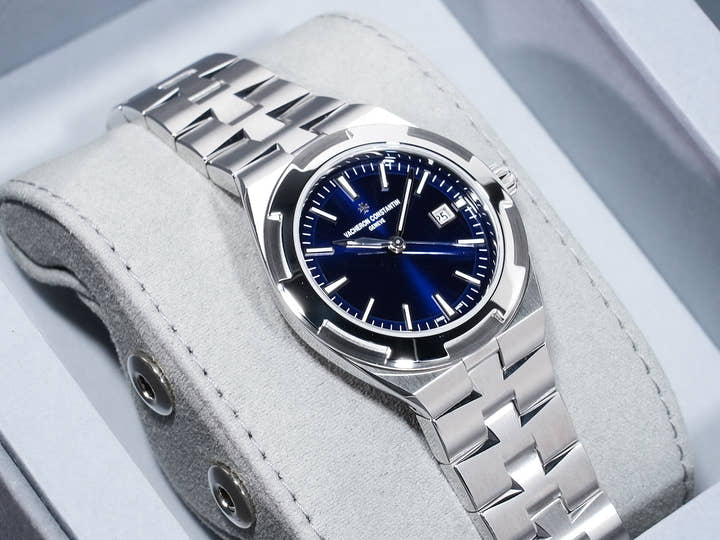 ヴァシュロンコンスタンタン オーヴァーシーズ オートマティック Ref.4600V/200A-B980 ステンレススチール ブルー文字盤 美中古 64mea9po