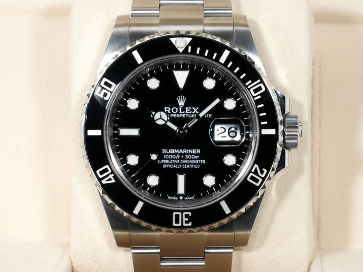 Rolex Submariner Date Ref. 126610LN Stainless Steel Black Dial Excellent Used Condition couwync3
