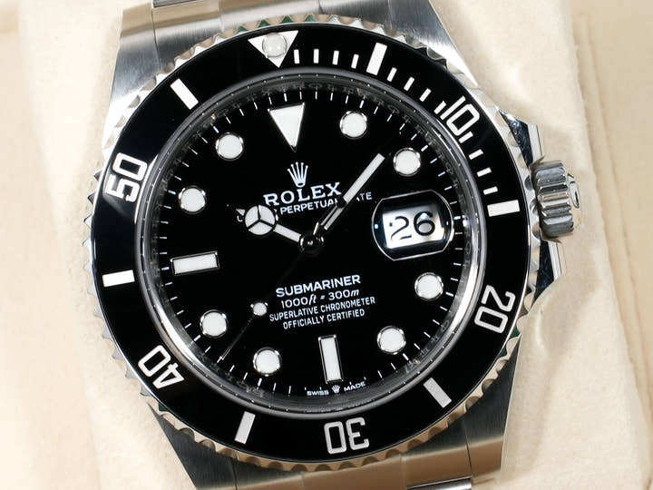Rolex Submariner Date Ref. 126610LN Stainless Steel Black Dial Excellent Used Condition couwync3