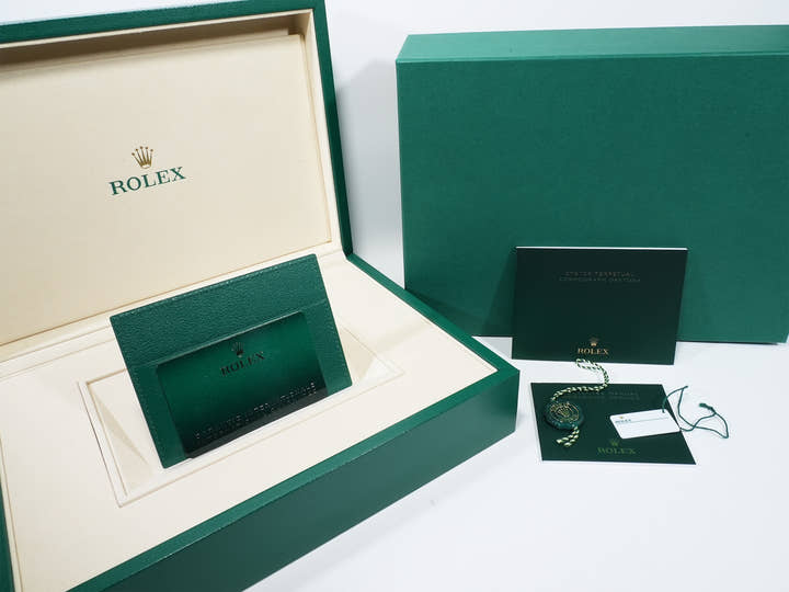Rolex Daytona Ref. 126506A Platinum Ice Blue x 11P Diamond Dial Unused v655kjtw