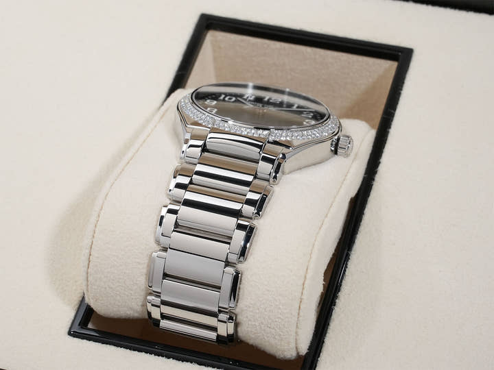 パテックフィリップ Twenty-4 Ref.7300/1200A-011 ステンレススチール オリーブグリーン ソレイユ文字盤 極美品 nbig4puv
