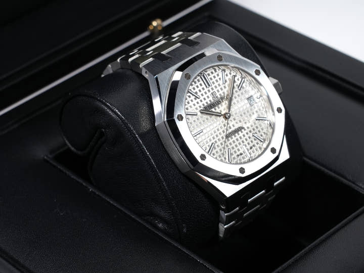 Audemars Piguet Royal Oak Ref.15450ST.OO.1256ST.01 Stainless Steel Silver Dial Pre-owned rx75egmf