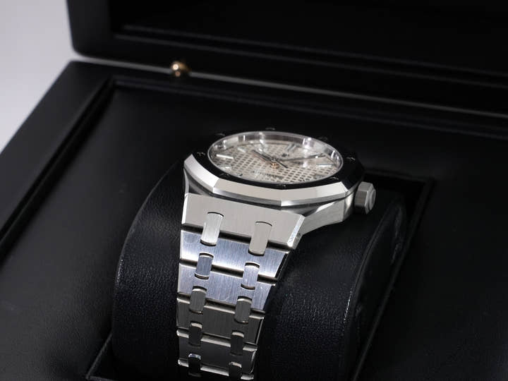 Audemars Piguet Royal Oak Ref.15450ST.OO.1256ST.01 Stainless Steel Silver Dial Pre-owned rx75egmf