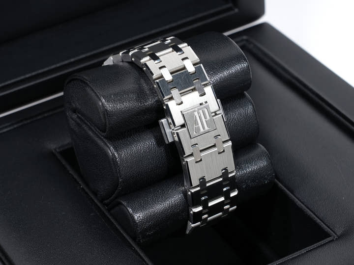 Audemars Piguet Royal Oak Ref.15450ST.OO.1256ST.01 Stainless Steel Silver Dial Pre-owned rx75egmf