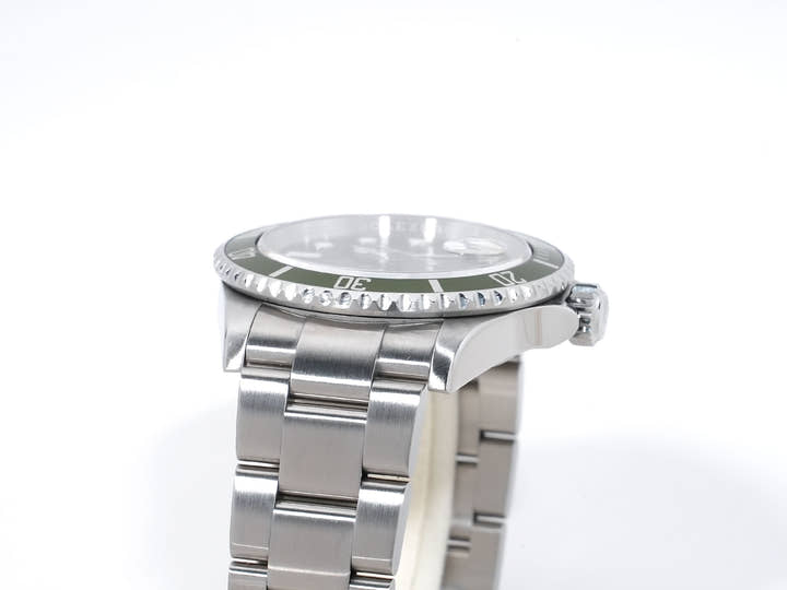 Rolex Submariner Date Ref. 16610LV Stainless Steel Black Dial Excellent Condition b3ukx4hn