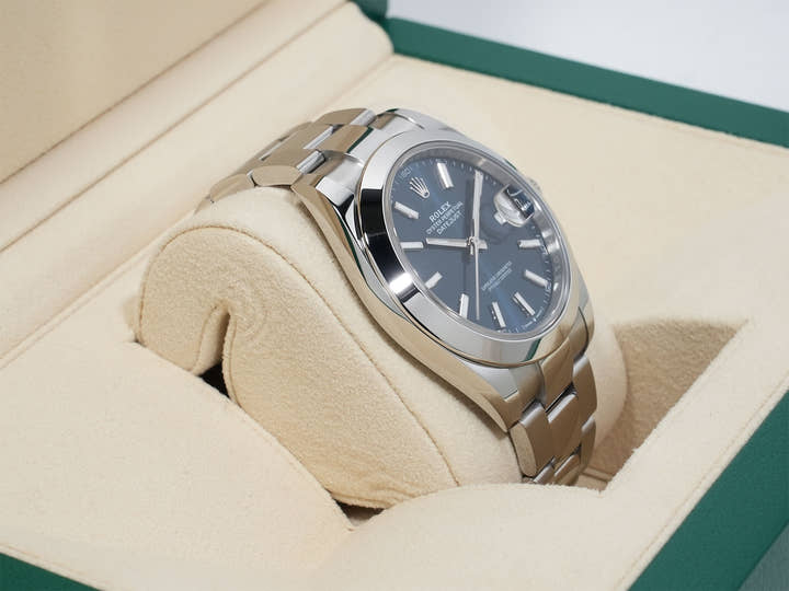 ロレックス デイトジャスト41 Ref.126300 ステンレススチール ブライトブルー文字盤 オイスターブレスレット 中古 m9jw2vwh