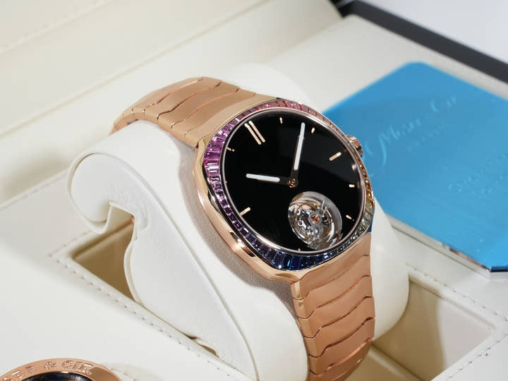 H.モーザー ストリームライナー トゥールビヨン ベンタブラック レインボー Ref.6804-0401 18Kレッドゴールド ベンタブラック文字盤 未使用 xydt5k2c