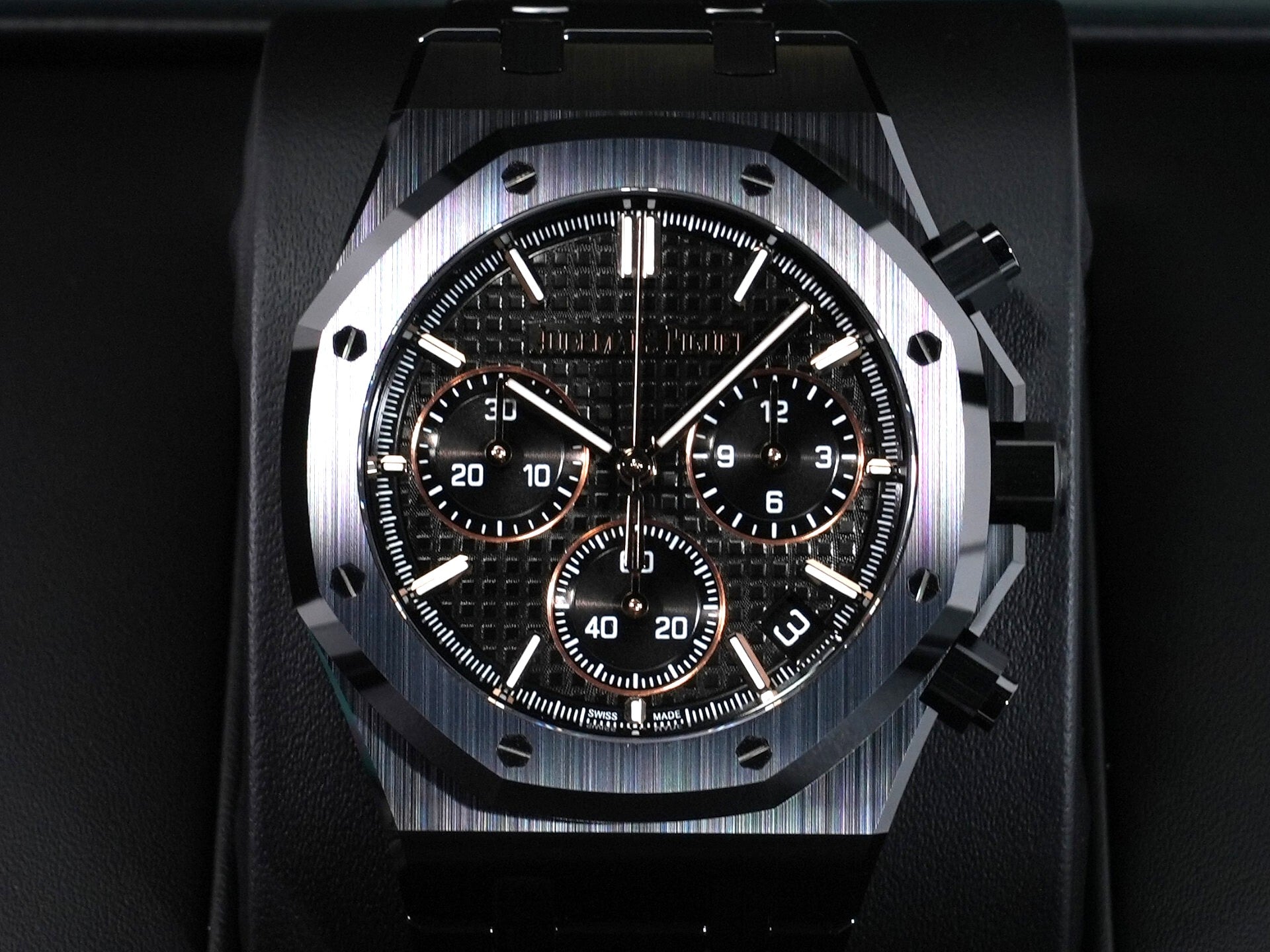 オーデマピゲ ロイヤルオーク クロノグラフ Ref.26240CE.OO.1225CE.02 ブラックセラミック ブラック文字盤 未使用 k3d4vsv4