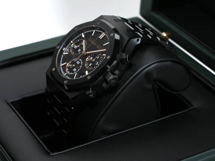 オーデマピゲ ロイヤルオーク クロノグラフ Ref.26240CE.OO.1225CE.02 ブラックセラミック ブラック文字盤 未使用 k3d4vsv4