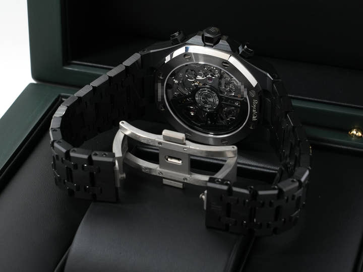 オーデマピゲ ロイヤルオーク クロノグラフ Ref.26240CE.OO.1225CE.02 ブラックセラミック ブラック文字盤 未使用 k3d4vsv4