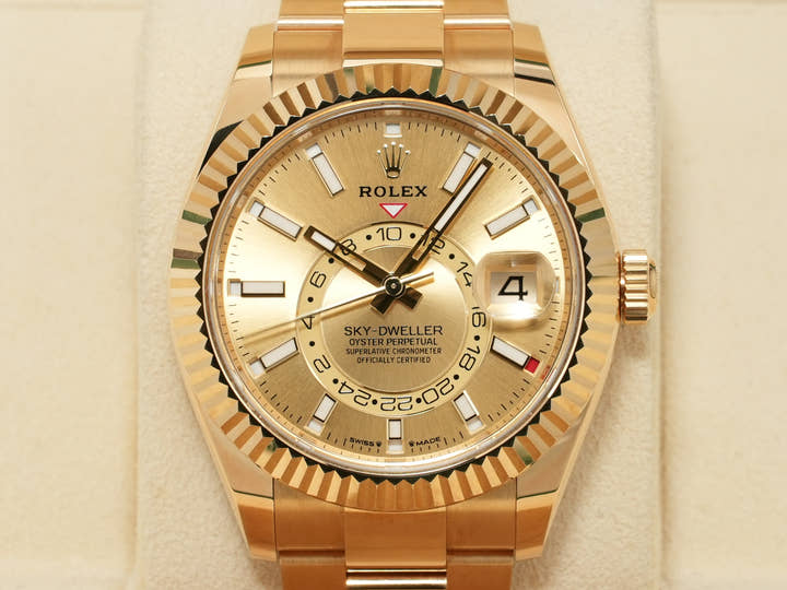 Rolex Sky-Dweller Ref. 336938 Yellow Gold Champagne Dial Pre-owned 86su5imy